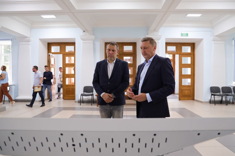 Держсекретар МОН оглянув укриття закладів освіти Полтавської області