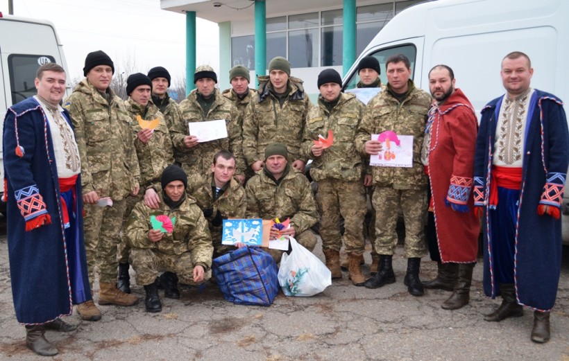 Самодіяльний колектив УДПУ імені Павла Тичини виступив з різдвяним концертом для воїнів АТО