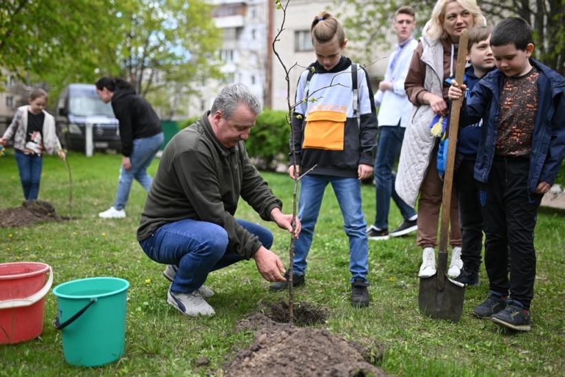Волонтерські курси для освітян: на Черкащині 557 педагогів із «гарячих» точок підвищили кваліфікацію