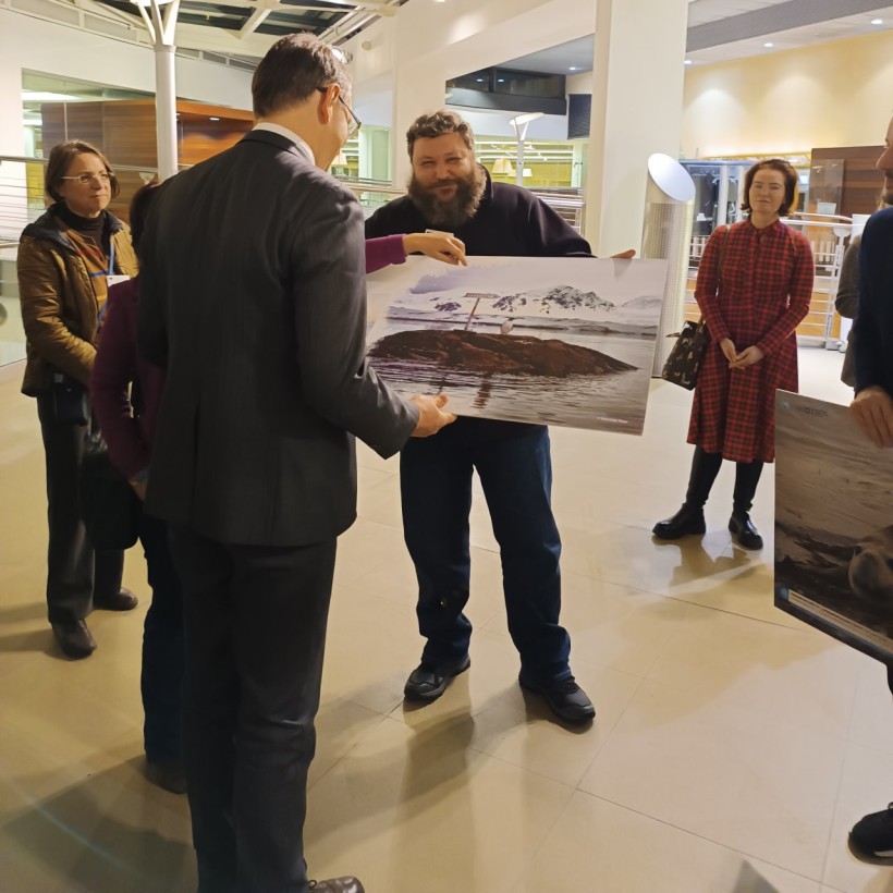 Українська Антарктика – у Брюсселі: в Єврокомісії запрацювала унікальна фотовиставка НАНЦ