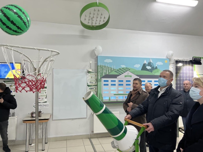 Сергій Шкарлет відвідав заклади освіти на Прикарпатті