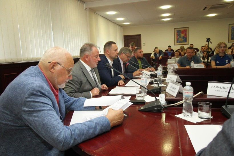 Сергій Шкарлет привітав студентів, які стали переможцями і призерами Європейських університетських ігор та Чемпіонату світу з футзалу