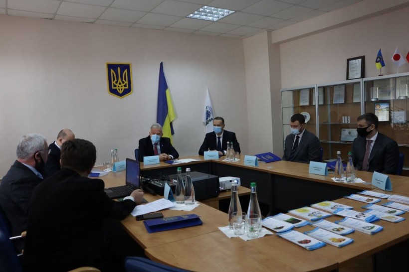 Міністр Сергій Шкарлет разом з іншими міністрами відвідали НДІ сільськогосподарської радіології НУБІП