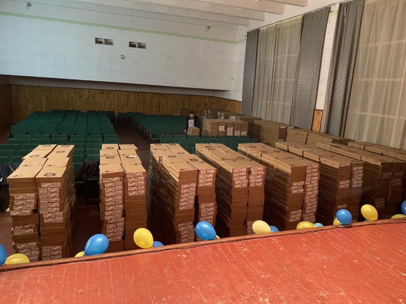 Цифрові девайси для освіти: понад 6 тис. ноутбуків для вчителів отримали Київська та Херсонська області
