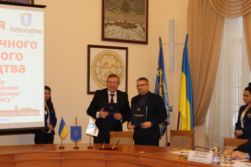 МОН готує законодавчу базу для дуальної освіти, але вже зараз КПІ та Укроборонпром показують приклад такої співпраці - перший заступник Міністра Володимир Ковтунець