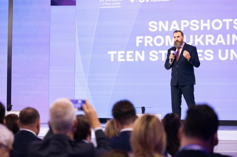 Ukraine Invites the World to Teach the Peace Lesson “Snapshots from Ukraine: Untold Stories of Teenagers”