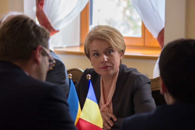 Ми готові обговорювати імплементацію мовної статті Закону «Про освіту», а текст статті відправимо на розгляд Венеціанської комісії, - Лілія Гриневич