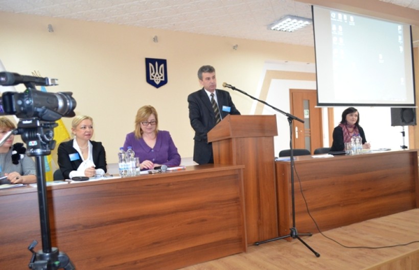 У Рівному науковці та вчителі-практики обговорили питання модернізації початкової освіти