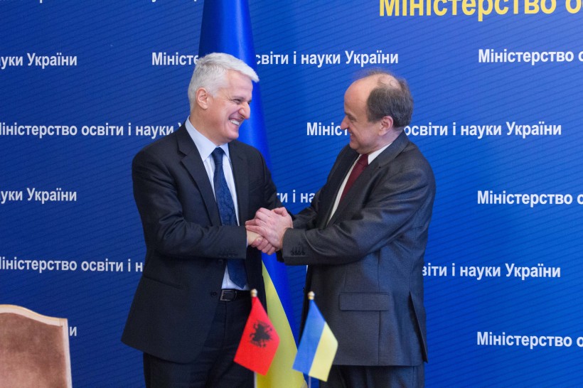 МОН підтримає відкриття кафедри албанської мови у ХНУ – робоча зустріч першого заступника Міністра Володимира Ковтунця з делегацією Республіки Албанія