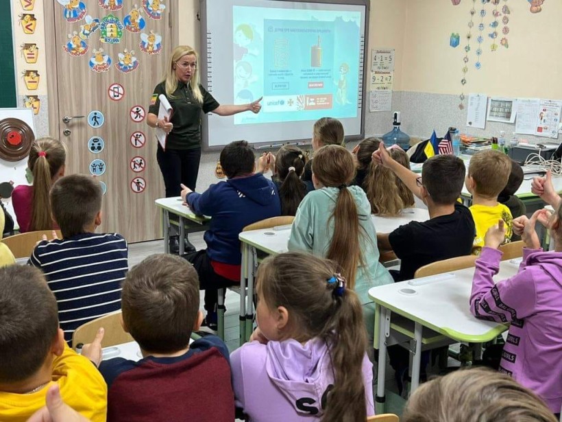 У Київській області реалізували проєкт з інформування дітей про правила мінної безпеки