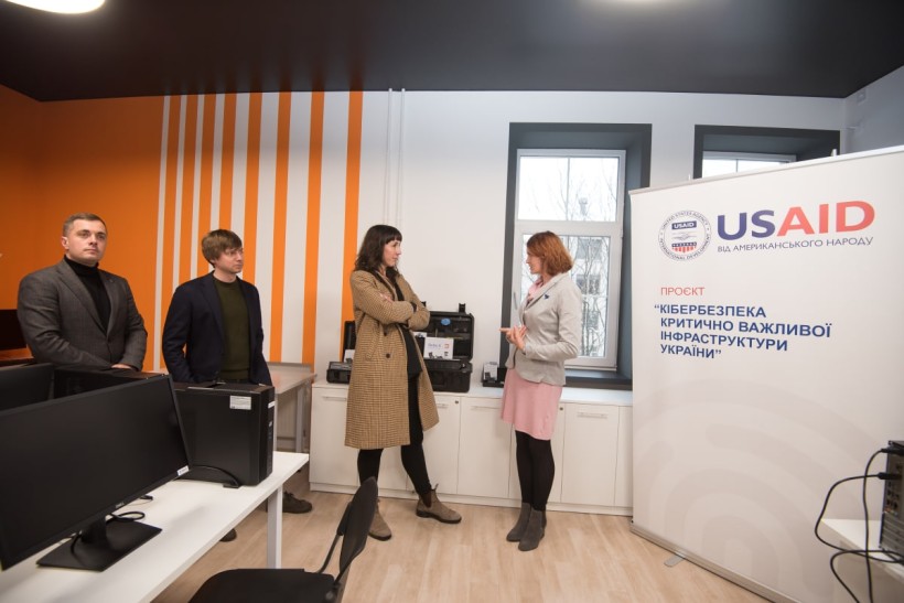 Українські ЗВО отримали обладнання для навчання з кібербезпеки
