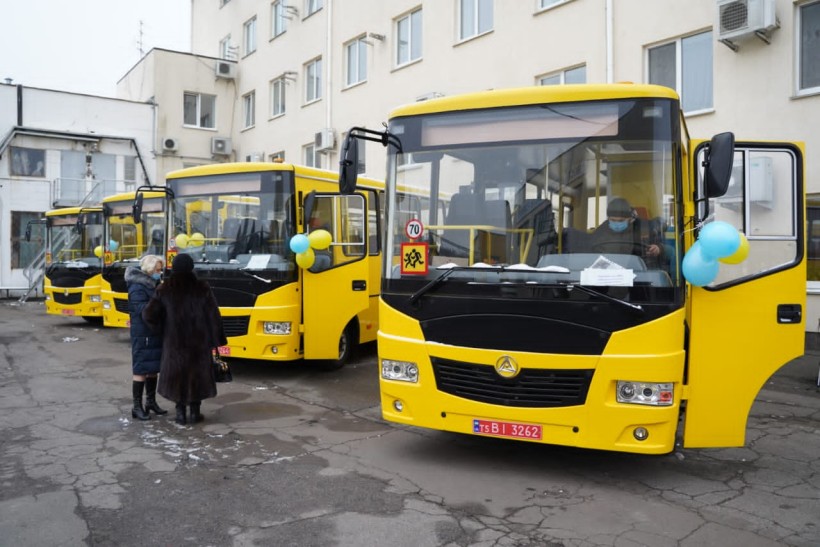 Громади Київщини отримають 35 нових шкільних автобусів