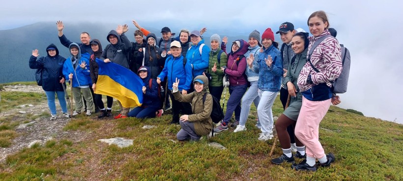 У День Конституції делегація МОН відвідала Міжнародний науковий центр «Обсерваторія» на горі Піп Іван Чорногірський (2028 м)