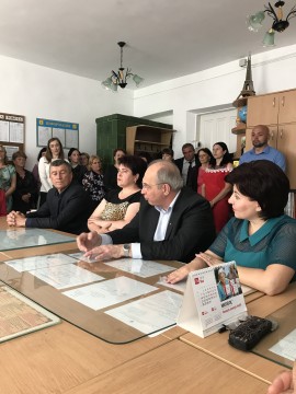 Перехід на навчання українською у школах, де викладають мовами національних меншин, має бути поступовим та комфортним для всіх, - заступник Міністра Павло Хобзей