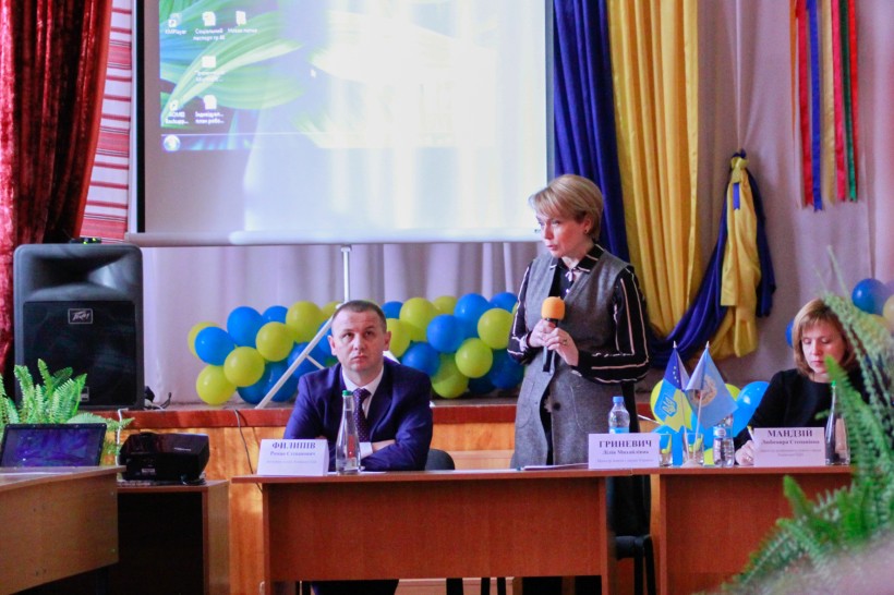 Учень, роботодавець та заклад профосвіти зможуть підписати договір, щоб навчання проходило також на виробництві – МОН оприлюднило для обговорення типовий договір