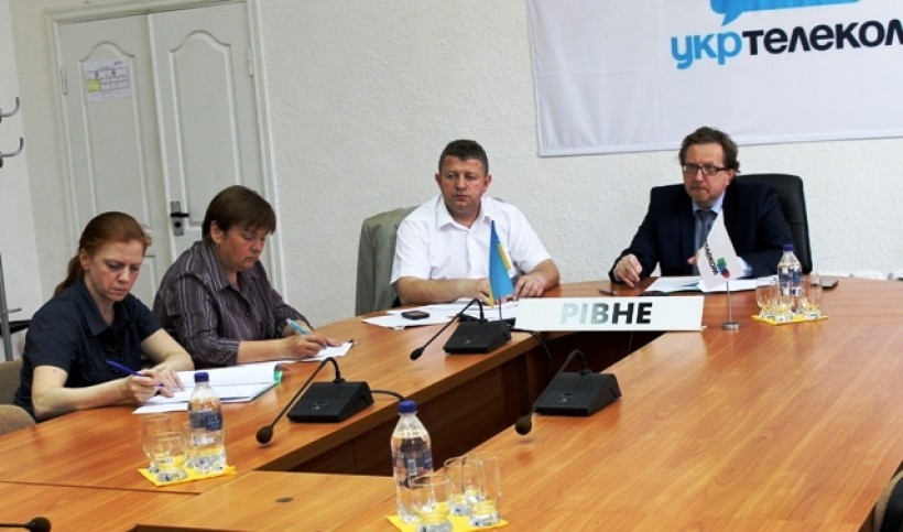 Вчителі Рівненщини вчасно отримають відпускні