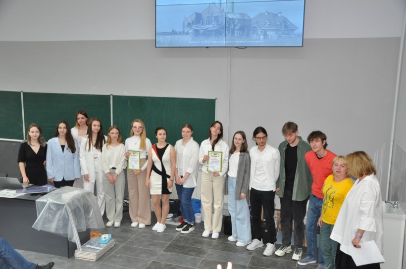 Студенти КНУБА презентували проєкти відбудови села Мощун