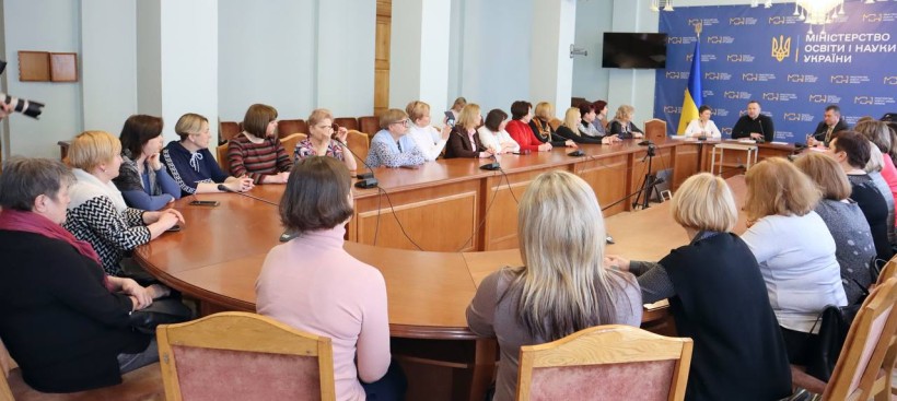 Цифрові пристрої для освітян: для 55 дитсадків Києва, Бучі та Броварів передано ноутбуки