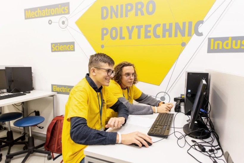 17 областей, 116 учасників, 58 команд: на WorldSkills Ukraine завершили відбори за компетенцією "Мехатроніка"