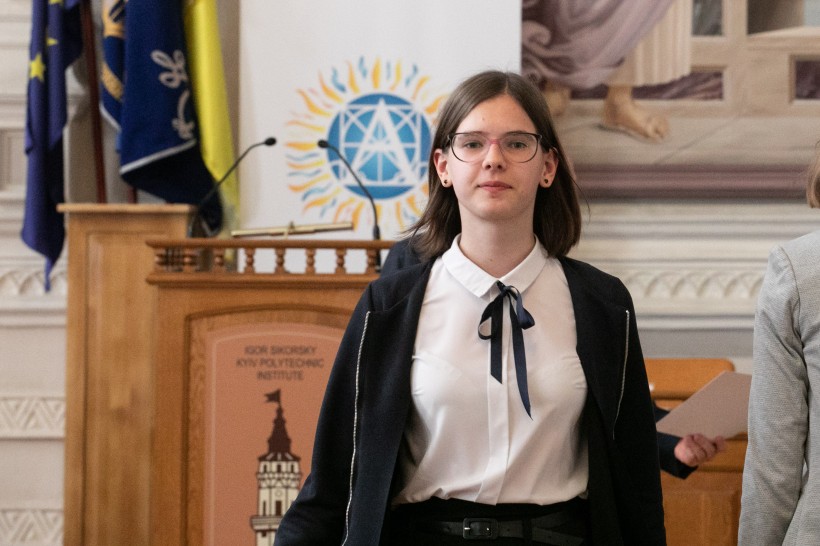 Міністр занепокоєна, що молоде покоління втрачає наполегливість і терпіння – з виступу Лілії Гриневич перед лауреатами стипендії Президента України