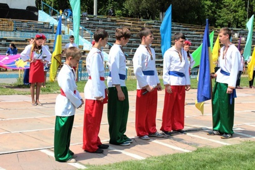 На Дніпропетровщині фінішували змагання фізкультурно- патріотичного фестивалю школярів \"Козацький гарт 2015\"