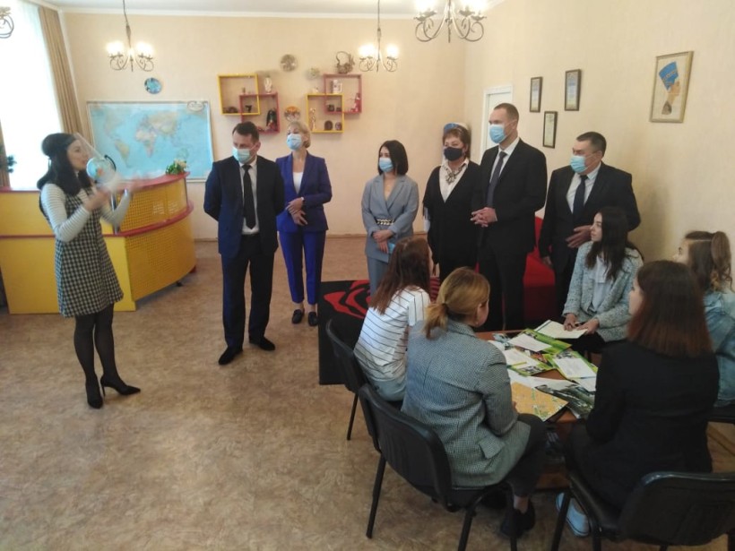 Підготовка у профтехах має проходити за новими освітніми стандартами, тож треба прискорити їх оновлення, – Міністр Сергій Шкарлет під час відвідування Чернігівського вищого профучилища