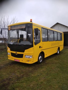 Заклади освіти Рівненщини отримали нові шкільні автобуси