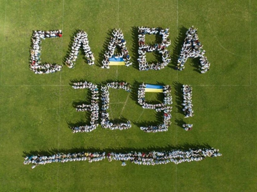 «Благодійний ярмарок – 2023» в Хмельницькому політехнічному фаховому коледжі НУ«Львівська політехніка»