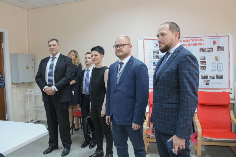 Понад 150 локацій, 4 тис гостей та нові міжнародні партнери: у Житомирській політехніці провели виставку високих технологій, робототехніки, мехатроніки та стартапів