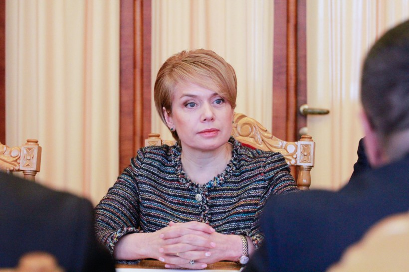 «Низькі освітні шанси дітей з угорської громади вплинуть на якість життя регіону – лише 2 випускники вступили в медичні виші», – Лілія Гриневич на зустрічі з Геннадієм Москалем