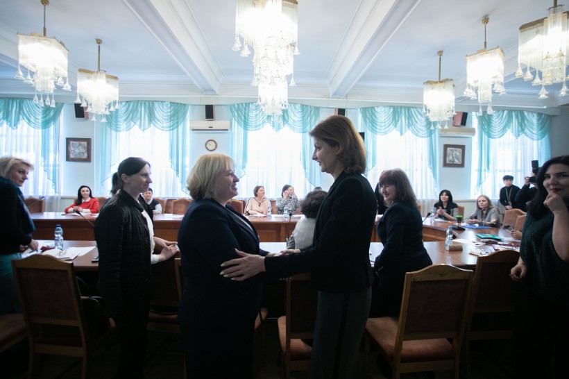 У МОН провели нараду з розвитку інклюзивного навчання за участі Лілії Гриневич, Марини Порошенко та керівників місцевих підрозділів управління освітою