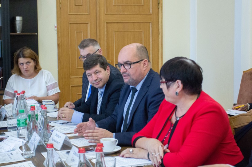 Лілія Гриневич: МОН та угорська громада розпочали конструктивні переговори щодо питань імплементації мовної статті Закону «Про освіту»
