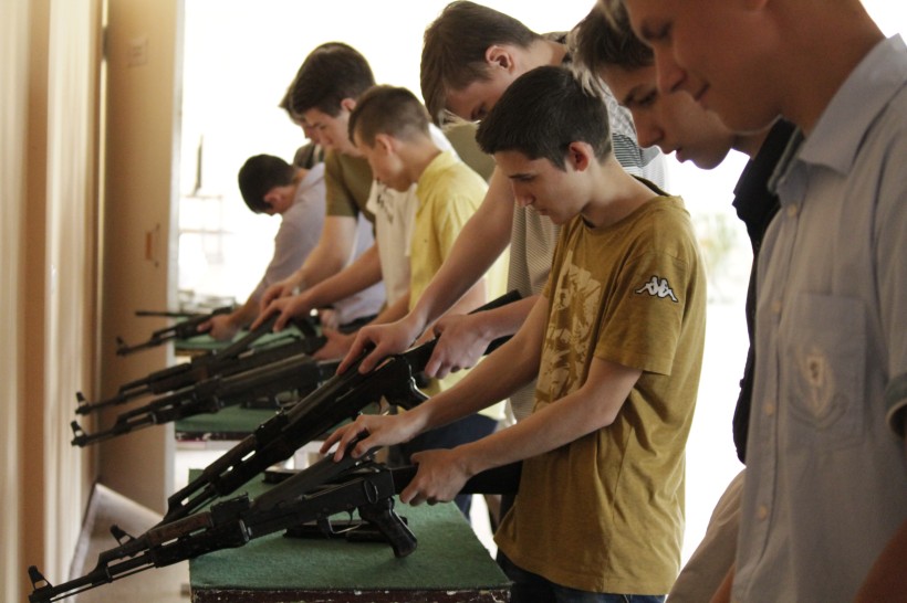 Як надавати першу медичну допомогу та захиститися від емоційного вигорання - у ДЮІ реалізують соціальні проекти
