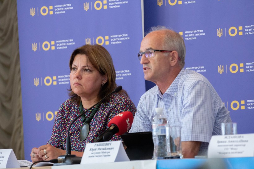 Вступ без ЗНО, паспорта та атестата – для жителів окупованих територій запрацювали освітні центри «Крим-Україна» та «Донбас-Україна»