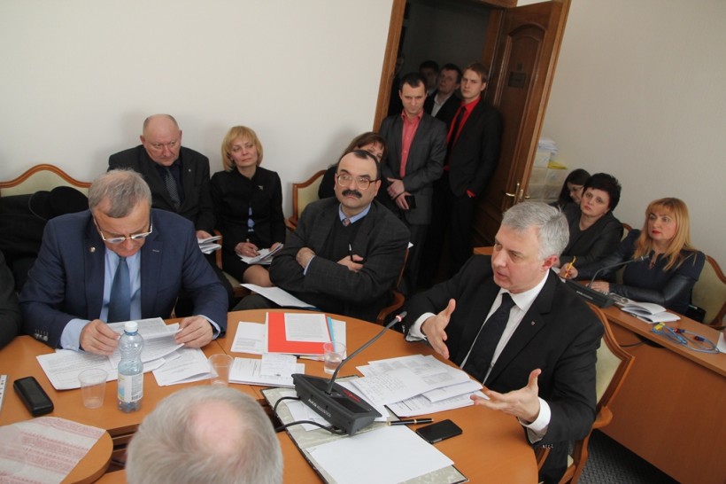 МОН бореться з монополією на виготовлення документів про освіту
