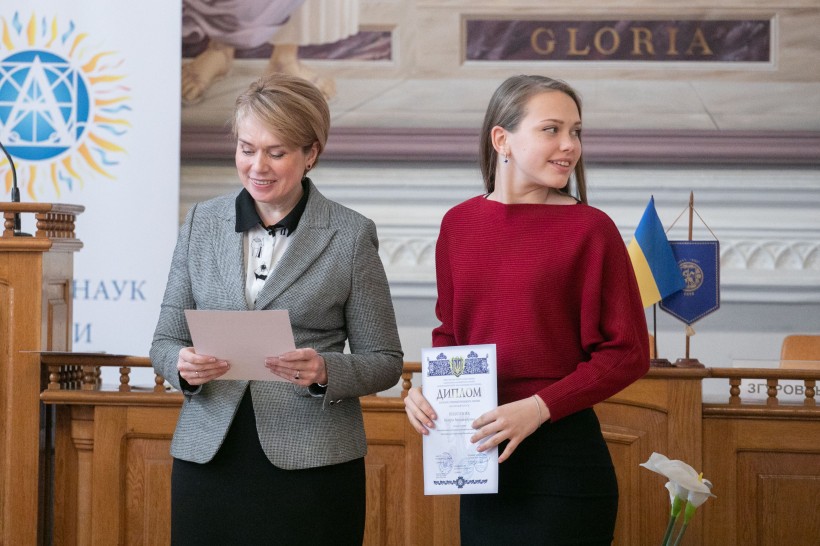 Міністр занепокоєна, що молоде покоління втрачає наполегливість і терпіння – з виступу Лілії Гриневич перед лауреатами стипендії Президента України