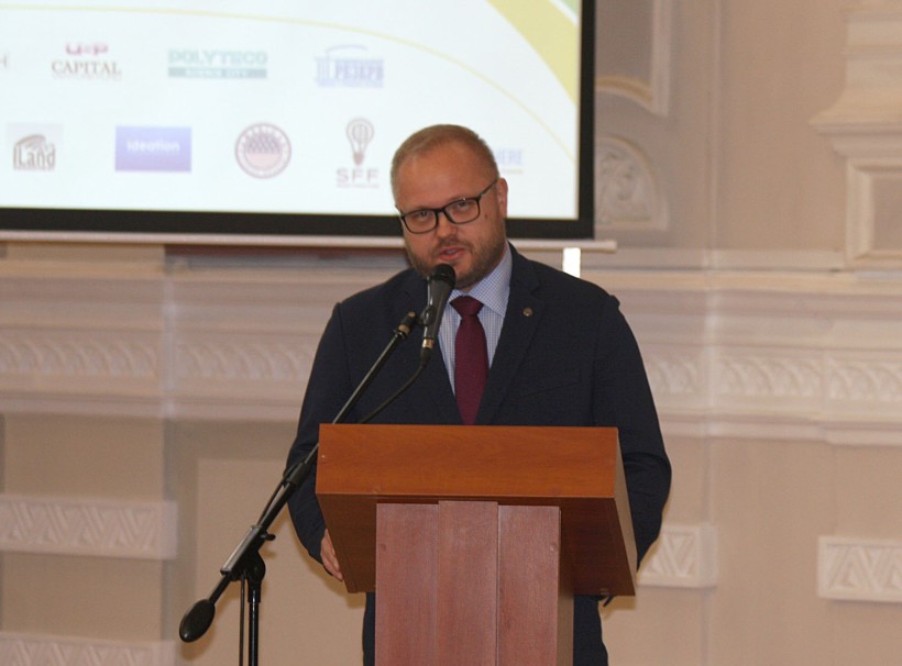 Перекладач жестової мови, сучасна система очищення води та нейтралізатор радіоактивних відходів – визначено переможців Sikorsky Challenge 2019