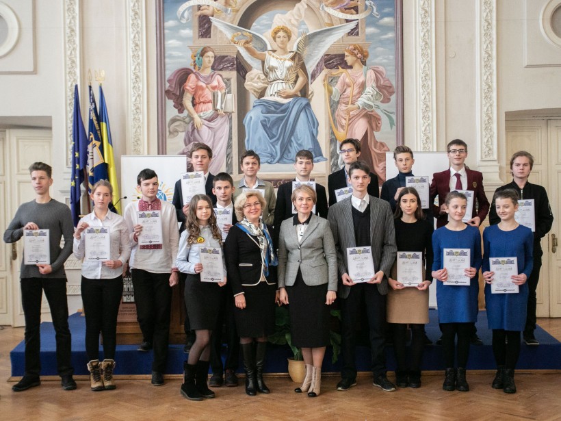 Міністр занепокоєна, що молоде покоління втрачає наполегливість і терпіння – з виступу Лілії Гриневич перед лауреатами стипендії Президента України
