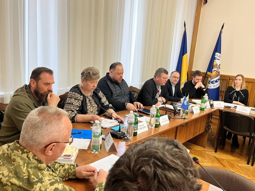 «Геноцид української нації: збройна агресія росії проти України» – відбувся круглий стіл, присвячений протидії та покаранню росії