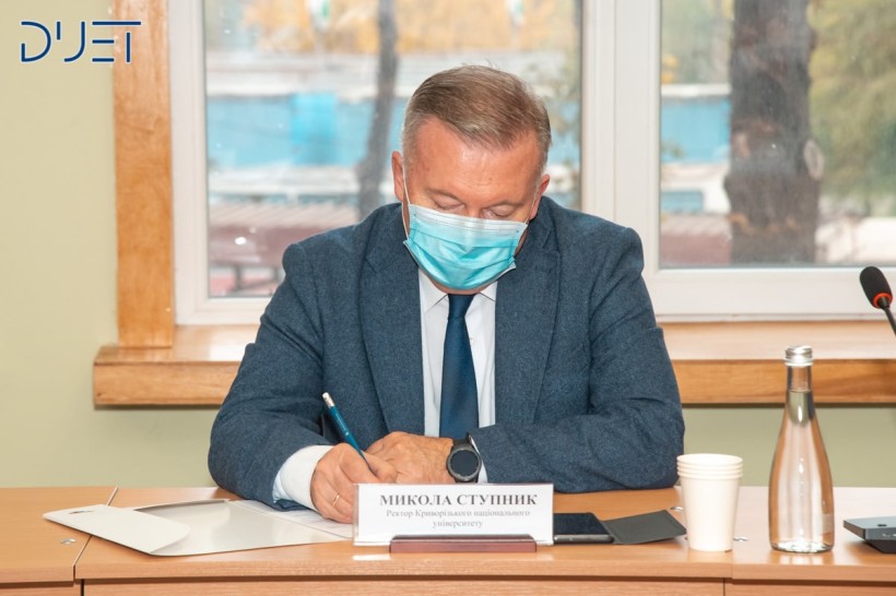 Очільник МОН Сергій Шкарлет взяв участь у презентації освітнього ТехноHUB від криворізького ДУЕТ