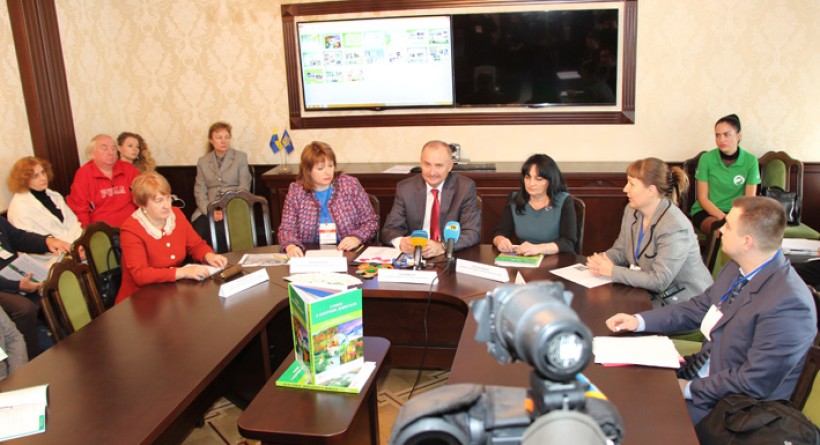 Презентовано нову громадську ініціативу з розвитку екологічної освіти та просвітництва «Уроки з охорони довкілля»