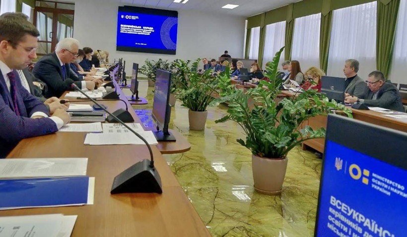 Сергій Шкарлет провів нараду з керівниками обласних департаментів освіти і науки
