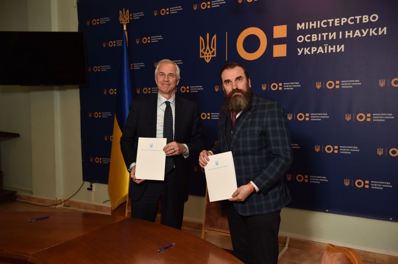 The Ministry of Education and Science and PrivatBank have started joint development of a digital platform for distance learning.