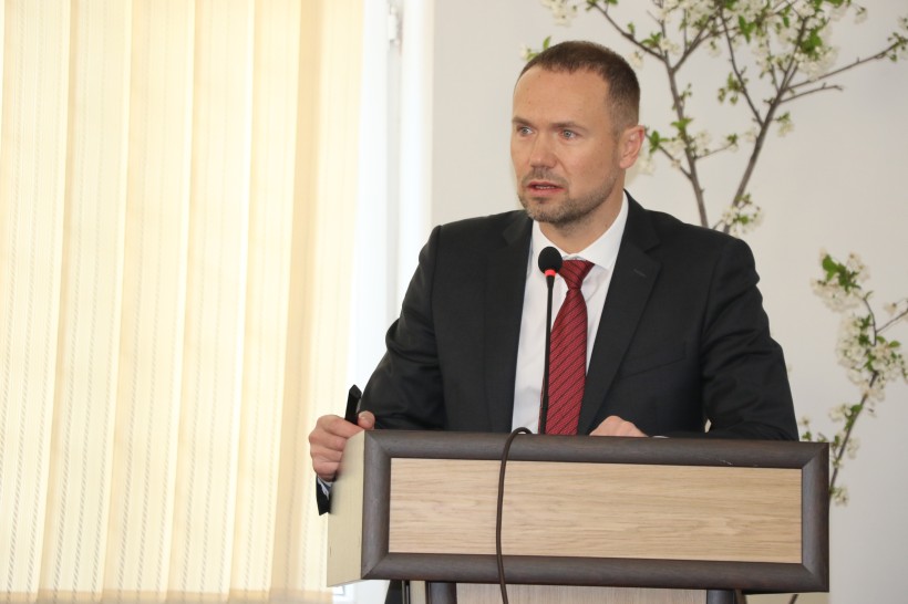 Сергій Шкарлет обговорив питання розвитку взаємовідносин між Україною та Таджикистаном у галузі освіти і науки з випускниками українських ЗВО