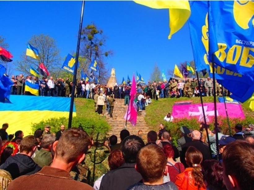 Молоде покоління Черкащини береже пам'ять про героїв Холодного Яру