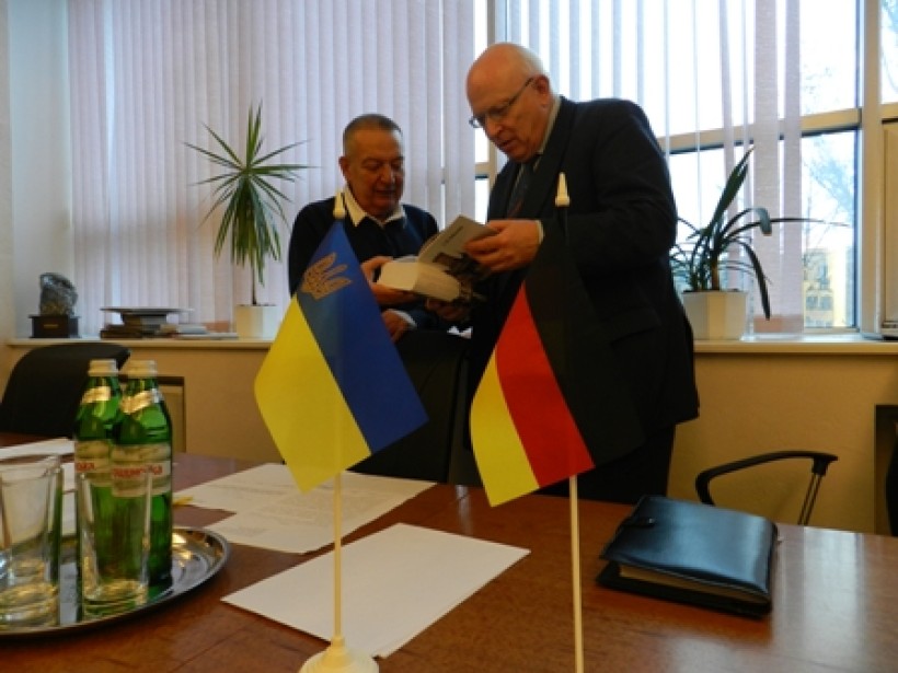 Генконсул Німеччини в Дніпрі взяв участь у семінарі з лінгвокраїнознавства в ДНУ