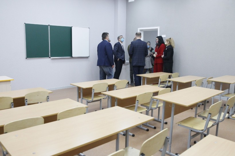 Сергій Шкарлет відвідав у Києві реконструйовану гімназію № 315