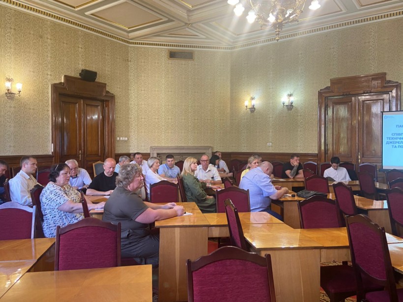 Співпраця професійно-технічної освіти з бізнесом: джерела стійкості, виклики та потенціал розвитку
