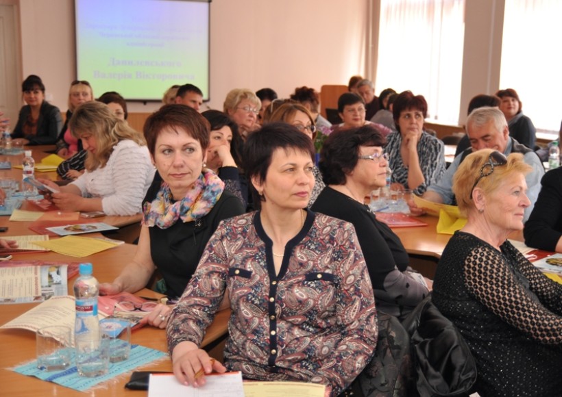 Освітяни Черкащини розглянули питання культурологічної складової у національно-патріотичному вихованні