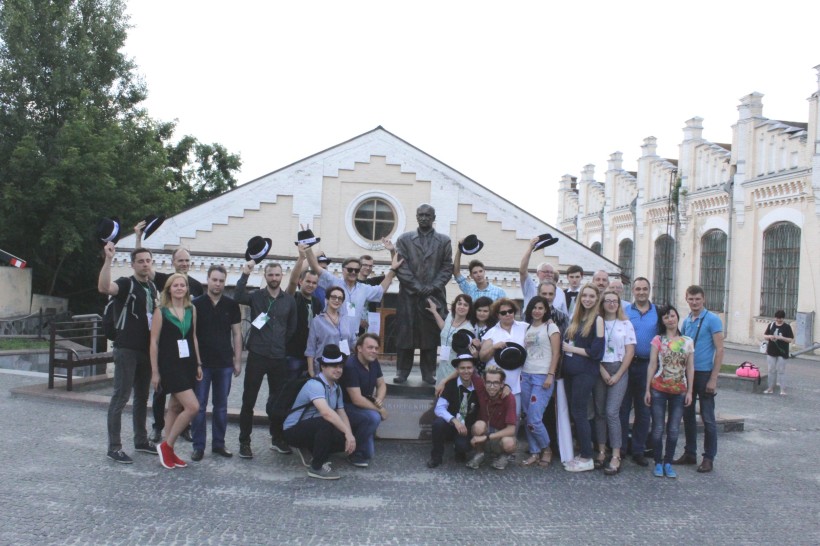 Інтернет для домашніх тварин, мобільний додаток зі збору відходів та пристрій контролю клімату: випускники стартап-шкіл презентували 25 інноваційних проектів